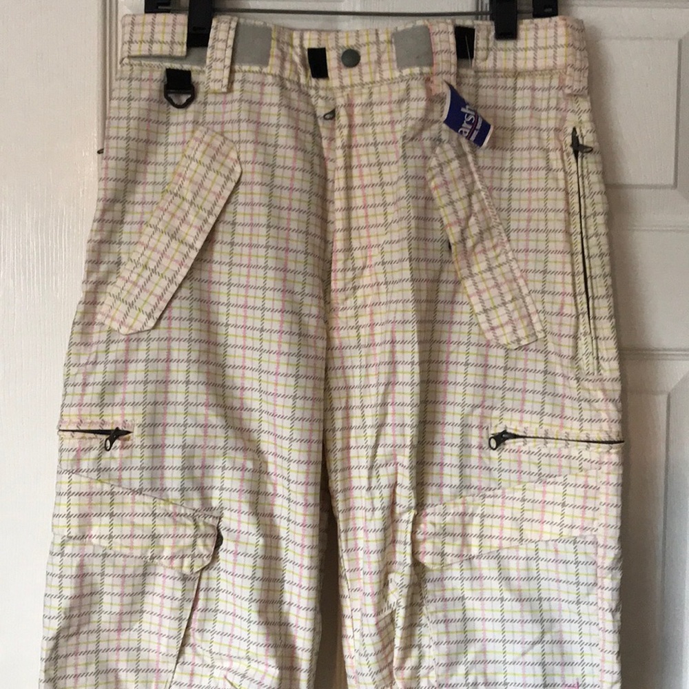 Snow pants. Snowboarding/ski pants